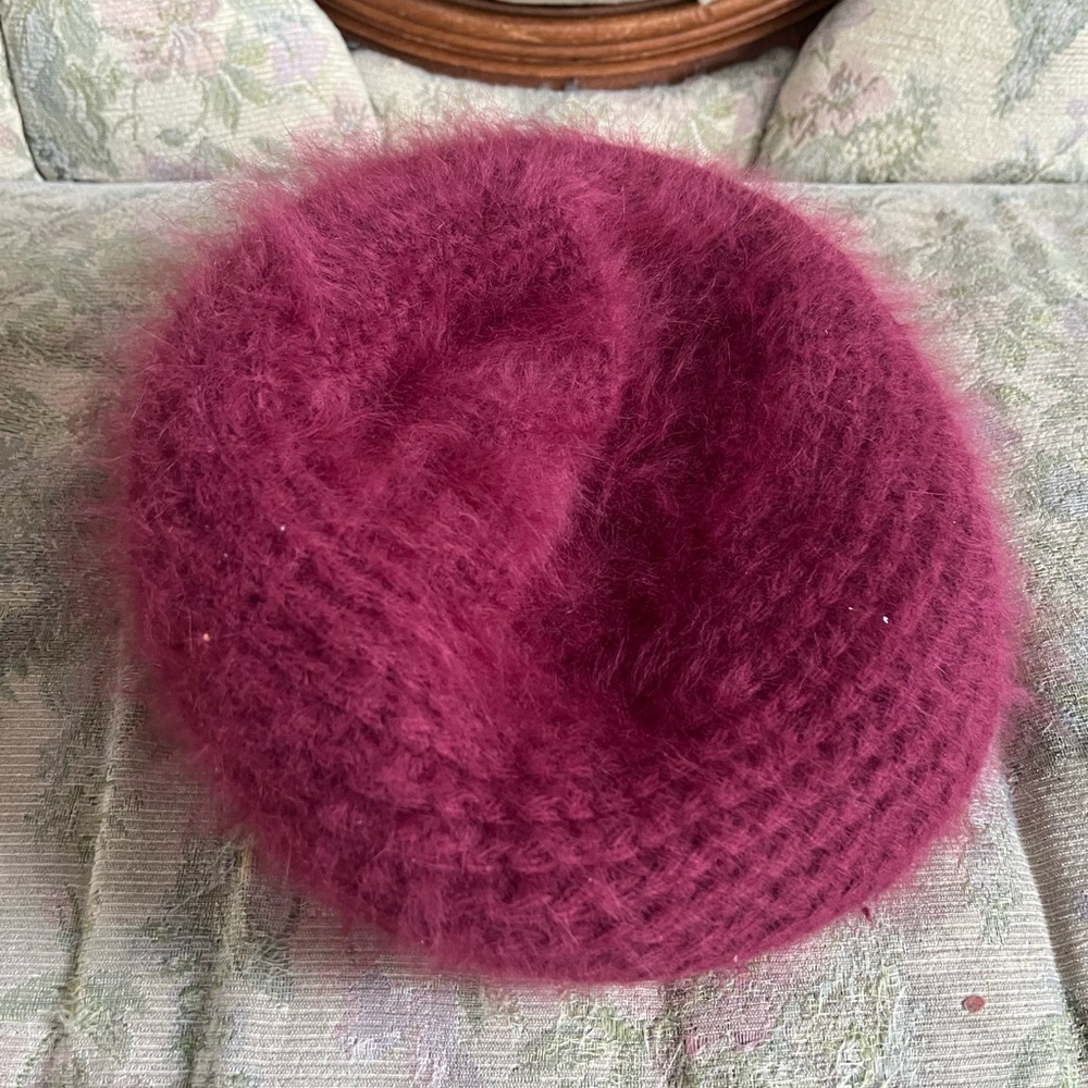 🇨🇦 80s Vintage Maroon Burgundy Angora Wool Fuzzy Beret Hat Handmade in Canada - Picture 5 of 7